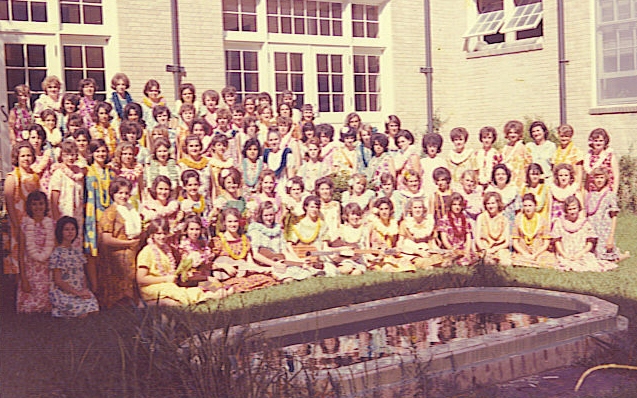 Thomas Edison 8th Grade Choir 1963